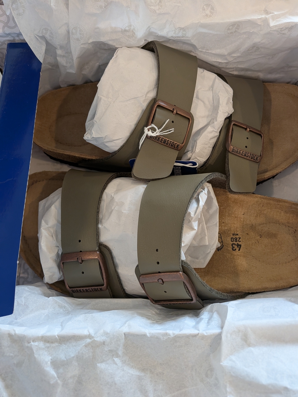 New In box Birkenstock Men's Arizona EVA Sandals - Color: Stone